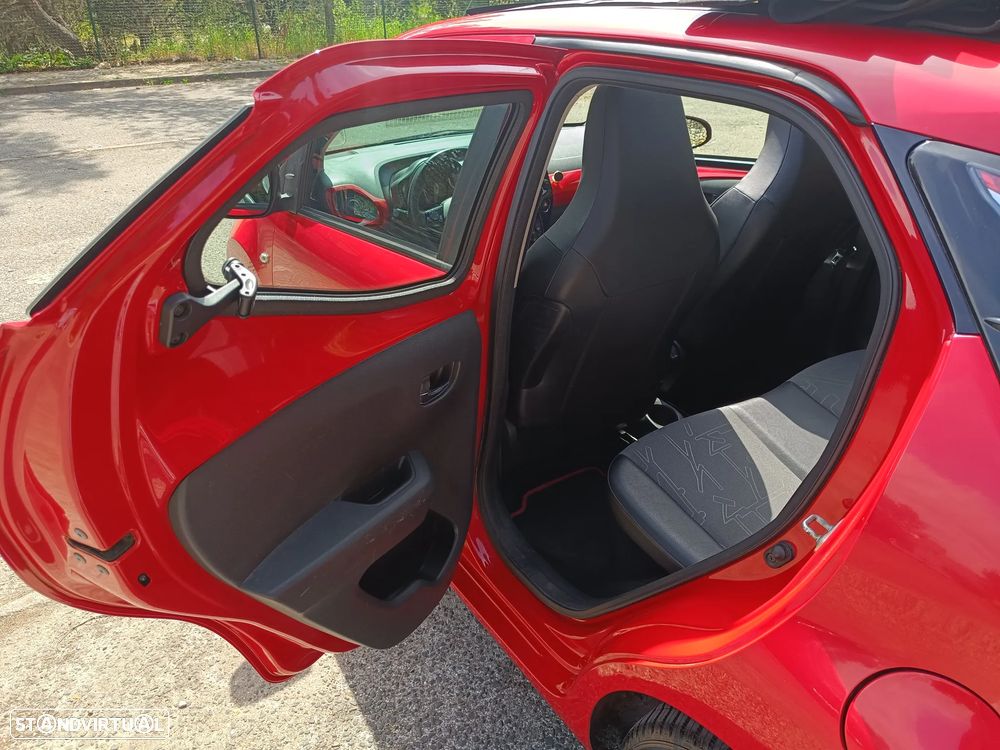Toyota Aygo 1.0 X-Wave - 10