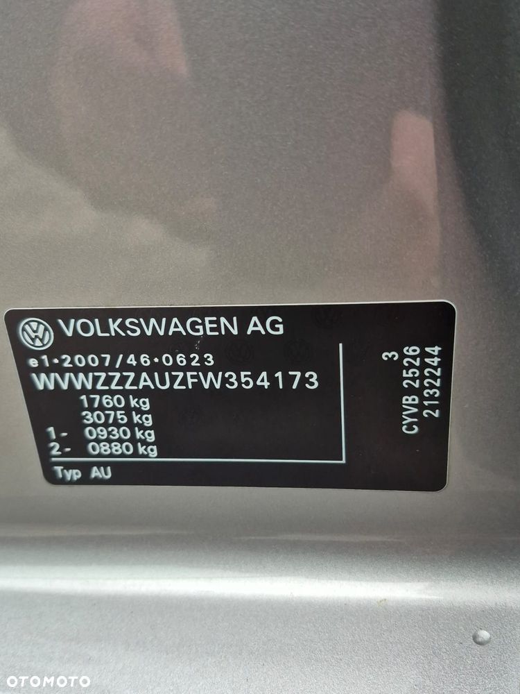 Volkswagen Golf 1.2 TSI BMT Comfortline - 21