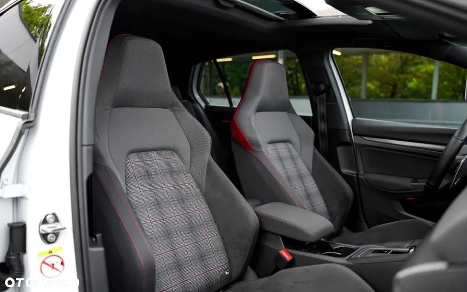 Volkswagen Golf VIII 2.0 TSI GTI DSG - 15