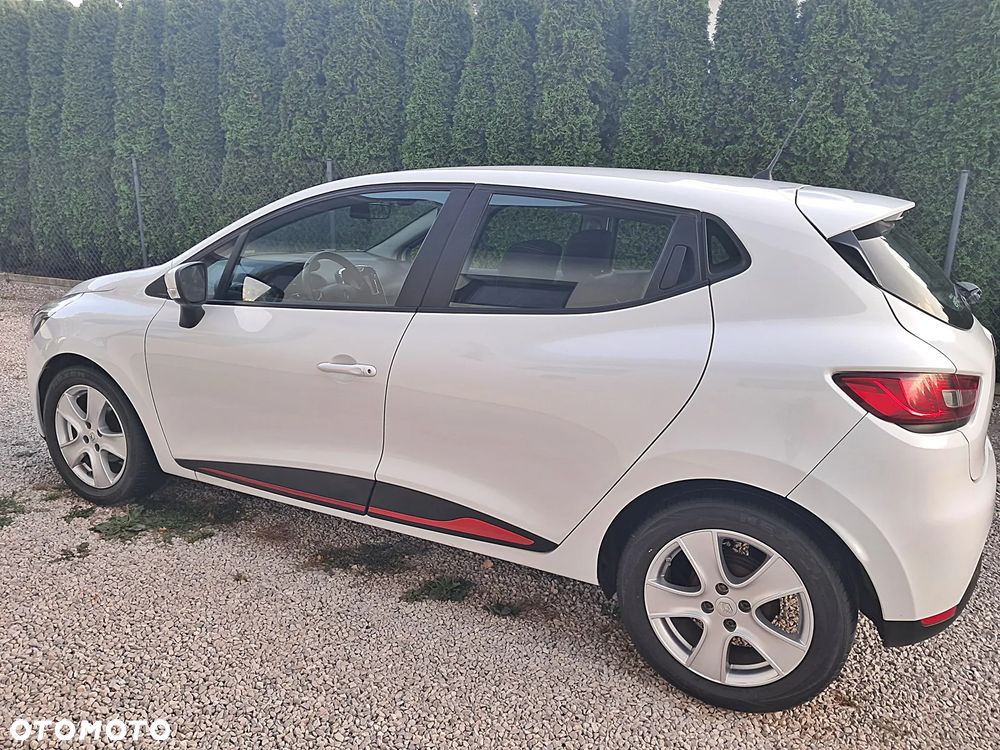 Renault Clio - 9