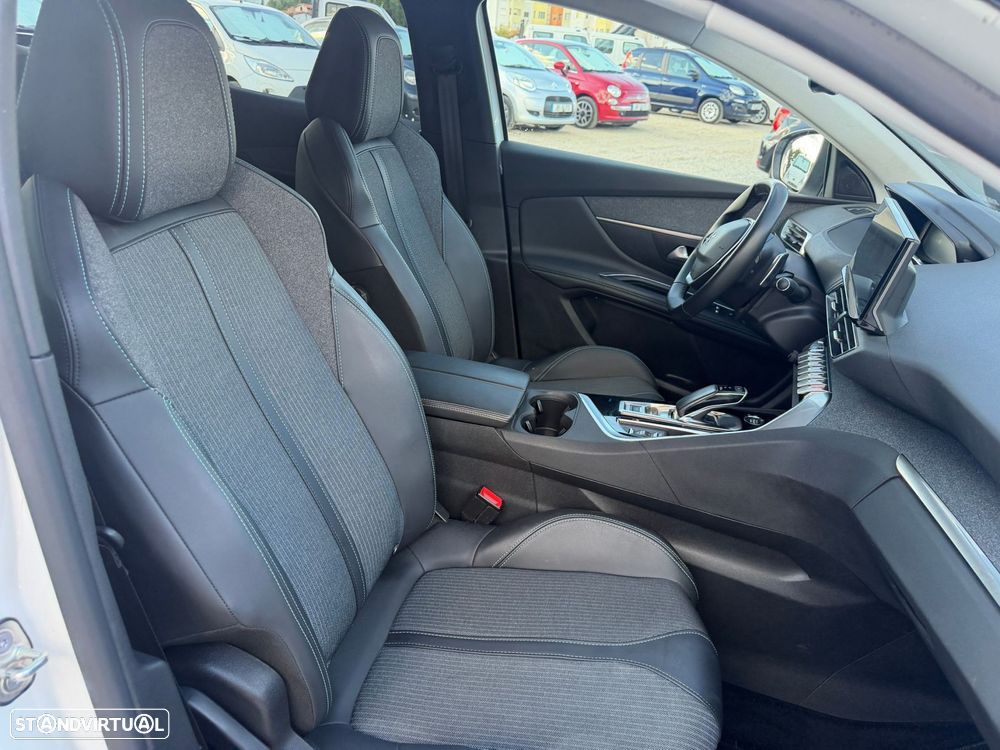 Peugeot 3008 1.6 Hybrid GT Line e-EAT8 - 10