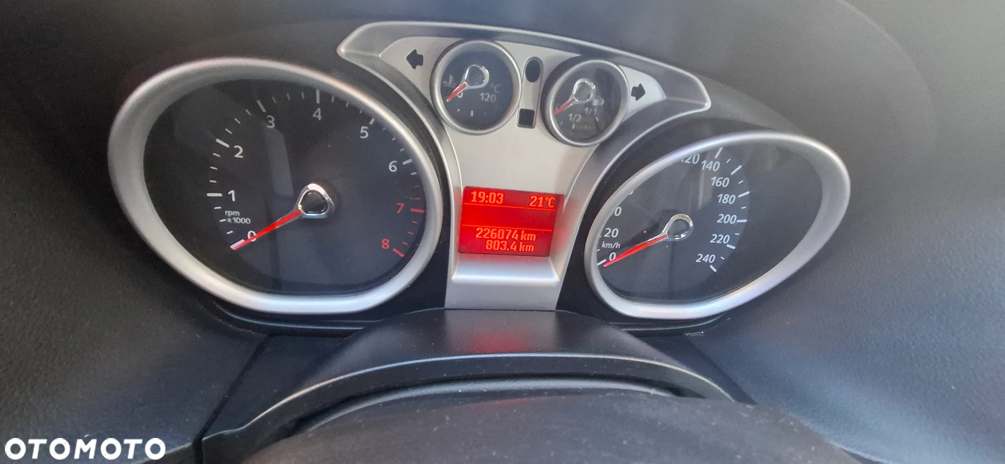 Ford Focus 1.6 TI-VCT - 9