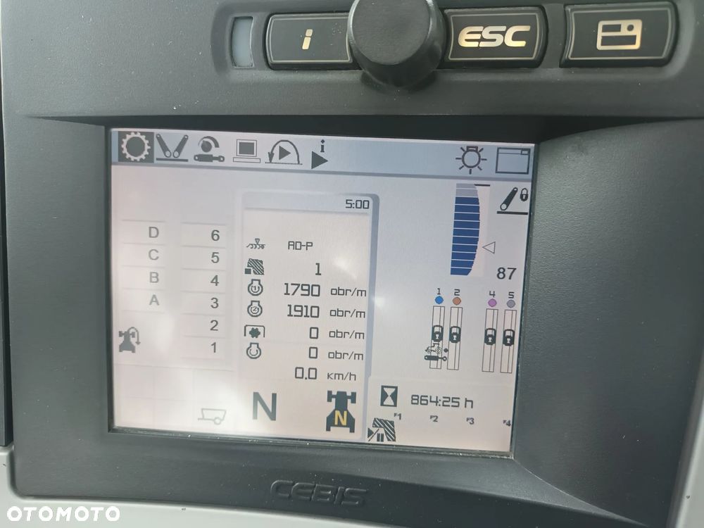 Claas Axion 810 CEBIS - 23