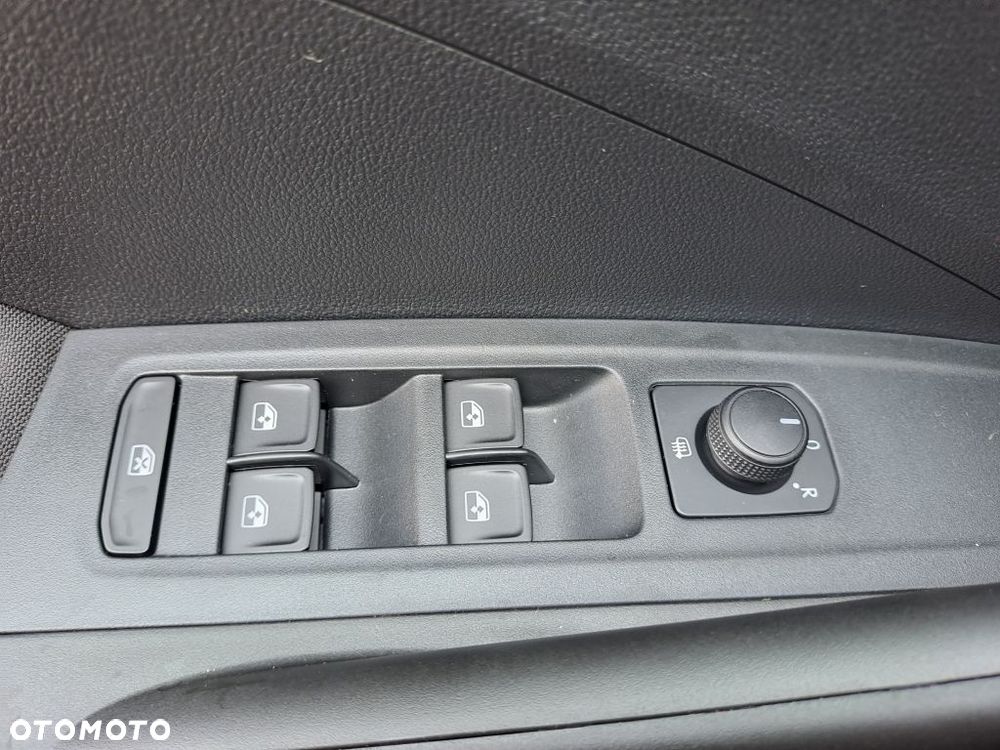 Skoda Fabia 1.0 TSI Drive - 9