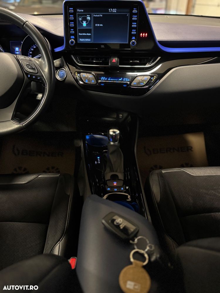 Toyota C-HR 2.0 Team Deutschland - 12