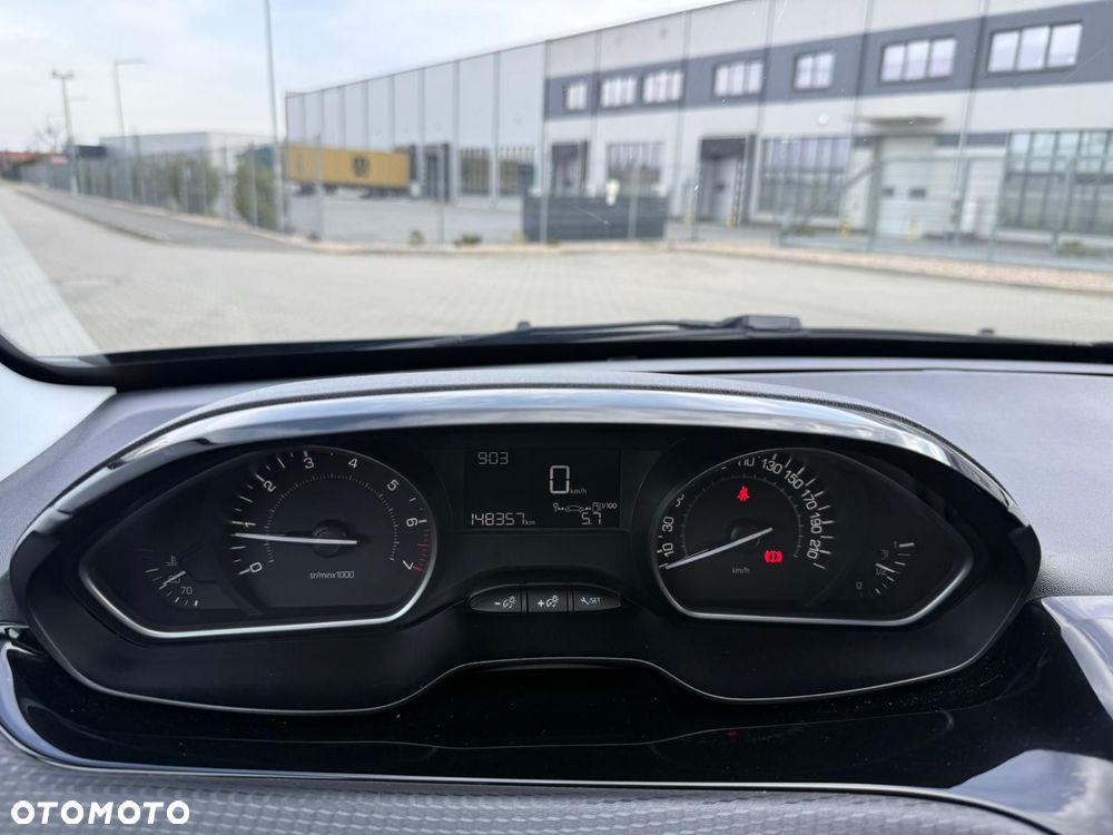 Peugeot 2008 PureTech 82 Active - 24