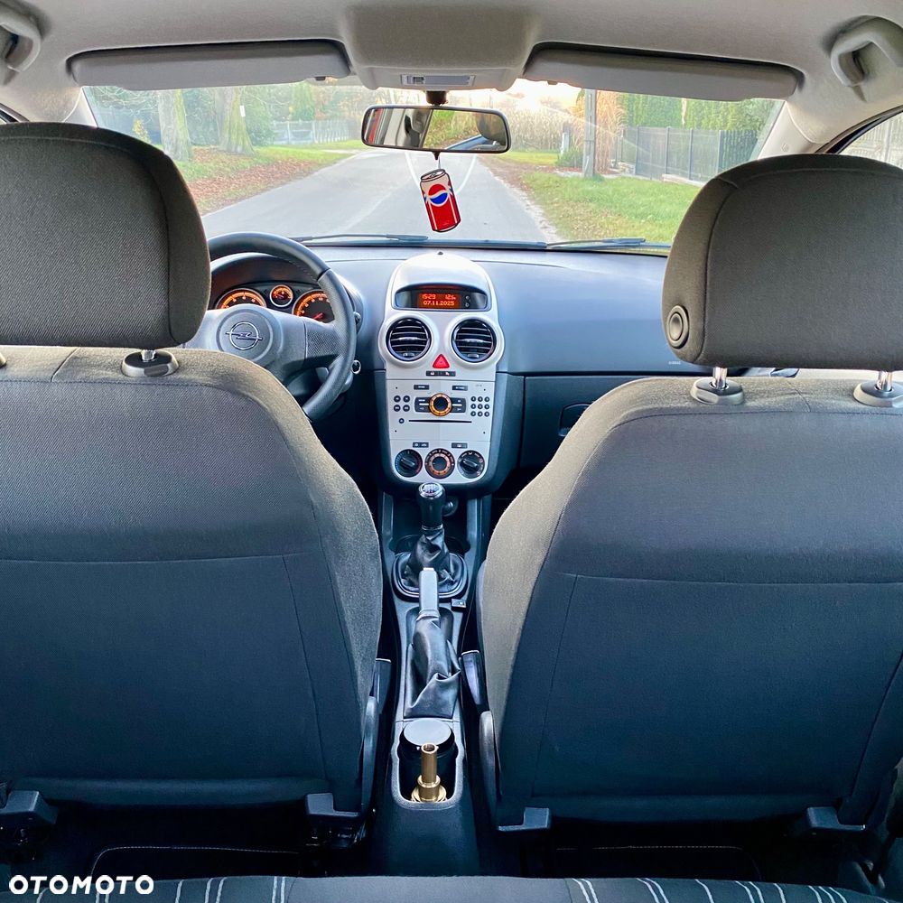 Opel Corsa 1.4 16V Edition - 27