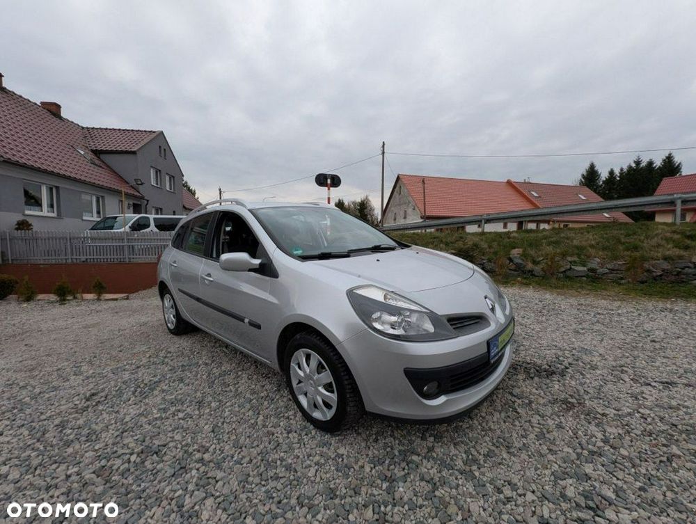 Renault Clio - 2