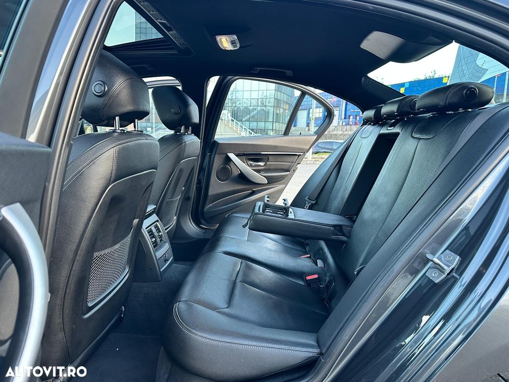 BMW Seria 3 318d Aut. M Sport - 27