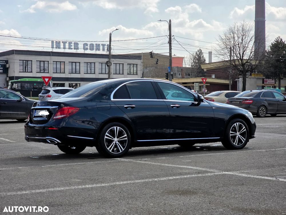 Mercedes-Benz E 220 d 9G-TRONIC Exclusive - 17