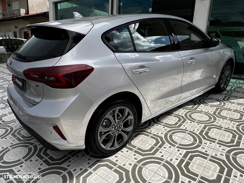Ford Focus 1.0 EcoBoost MHEV ST-Line - 27