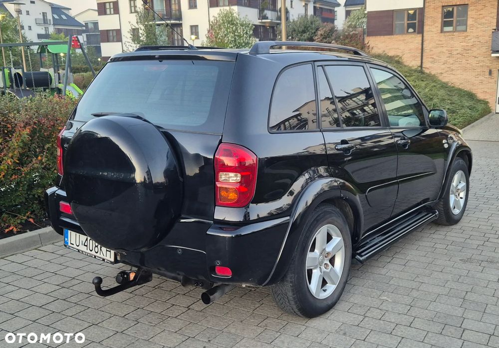 Toyota RAV4 D-4D 4x4 Sol - 2