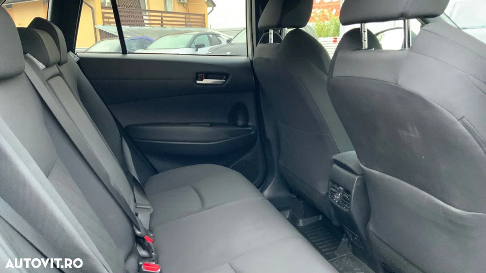 Toyota Corolla Cross - 8