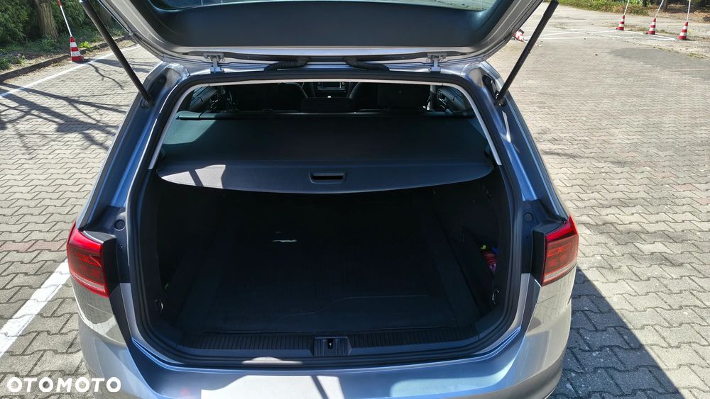 Volkswagen Passat 1.5 TSI EVO Business DSG - 27
