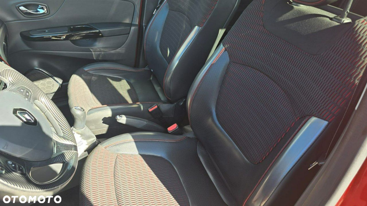Renault Captur - 16
