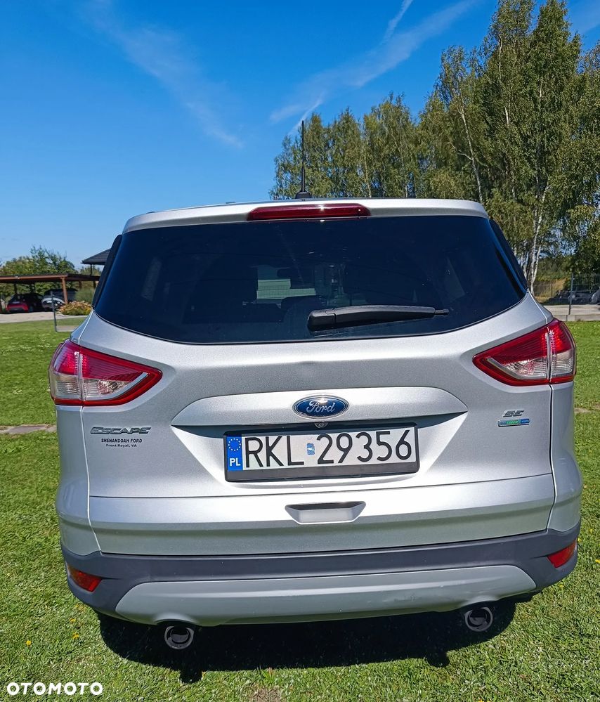 Ford Escape 2.0 EcoBoost AWD Titanium - 5
