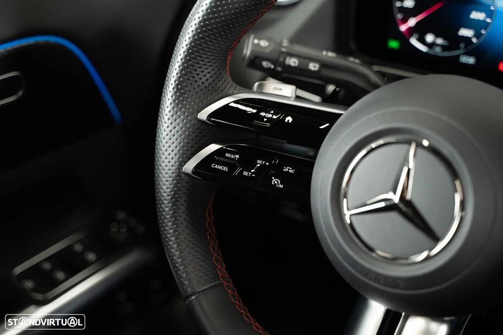 Mercedes-Benz GLA 250 e AMG Line - 21