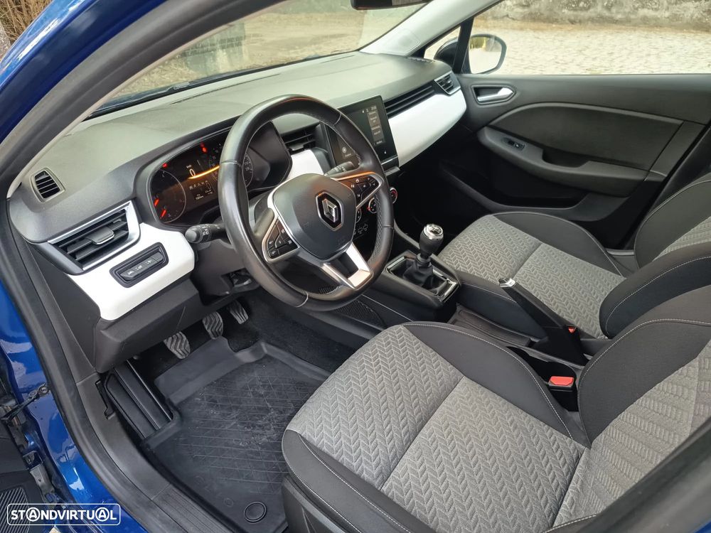 Renault Clio BLUE dCi 100 EVOLUTION - 8