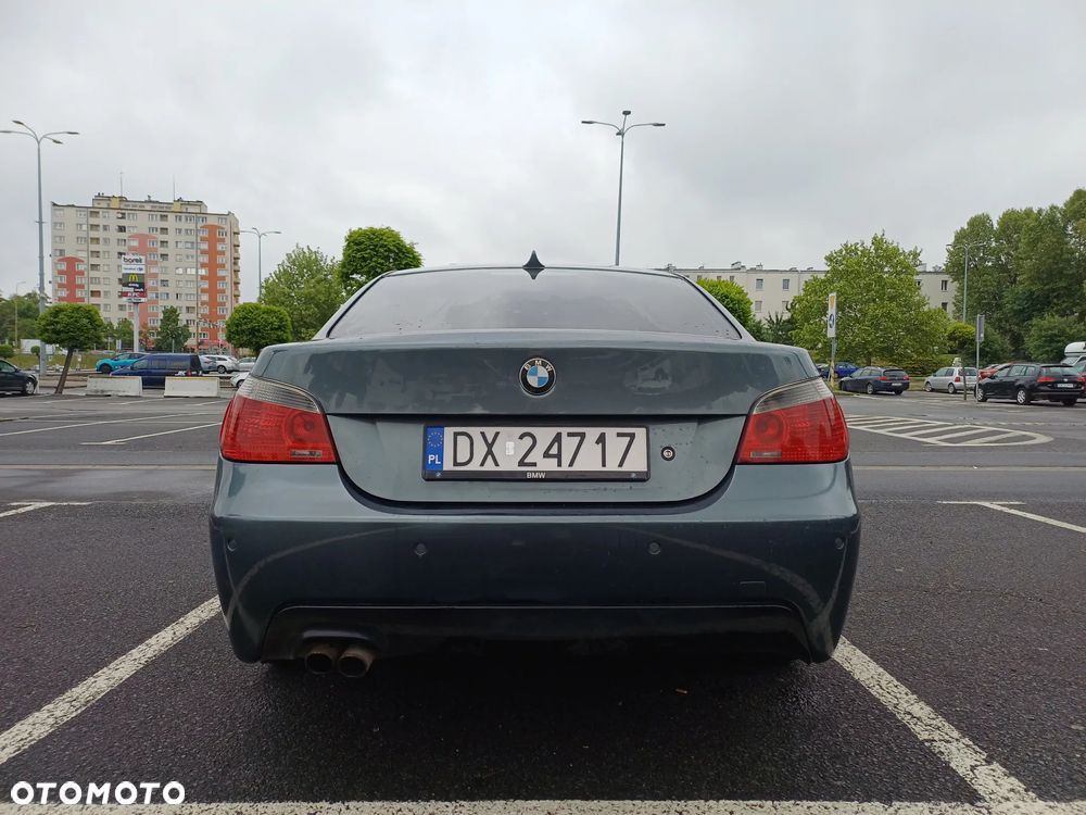 BMW Seria 5 520i - 6