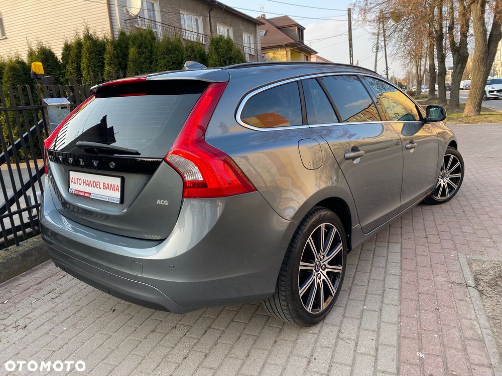 Volvo V60 D3 Summum - 23