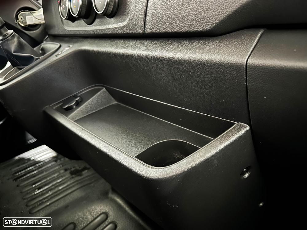 Renault Master L2H2 2.3 DCi 135cv Confort - 28