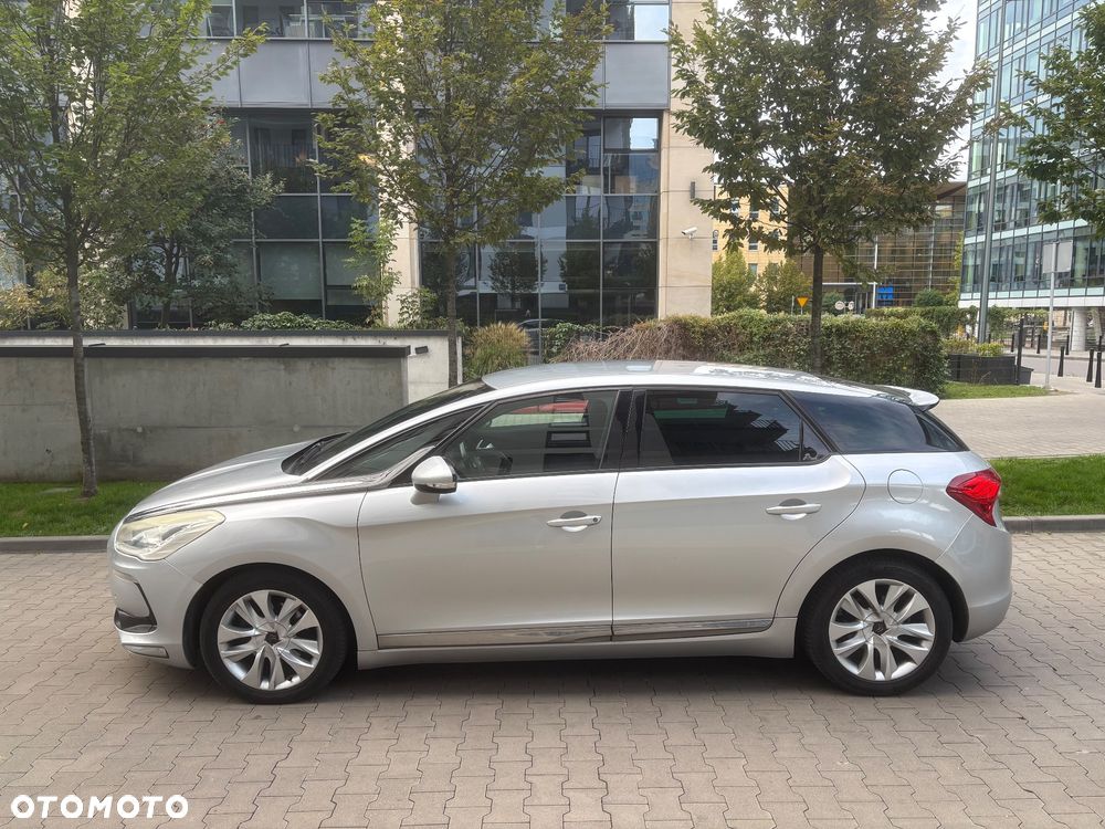 Citroën DS5 1.6 THP SoChic - 12