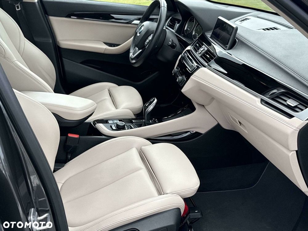 BMW X1 - 24