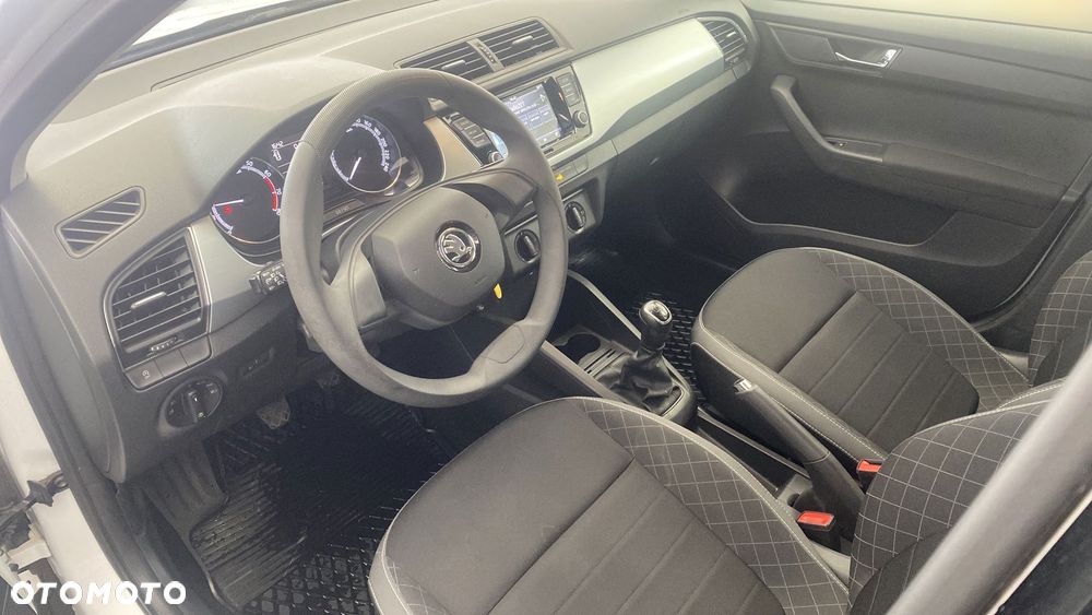 Skoda Fabia 1.0 TSI Ambition - 10