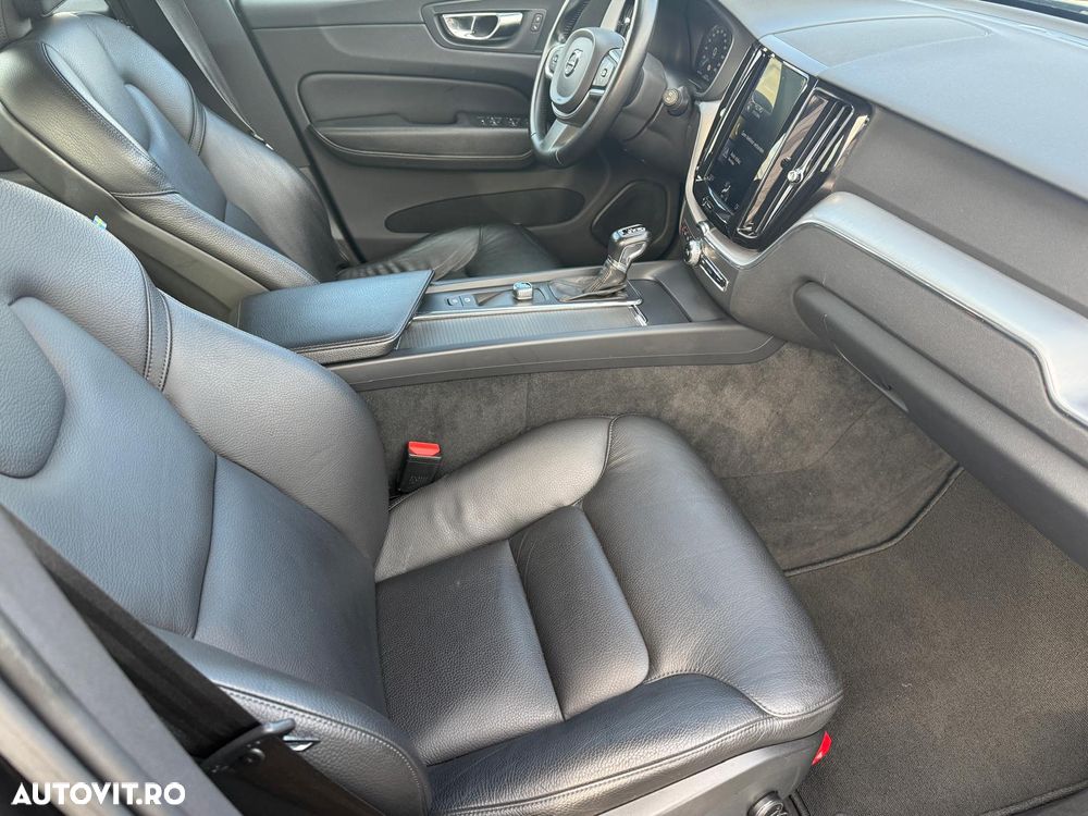 Volvo XC 60 D4 AWD Geartronic Momentum - 14