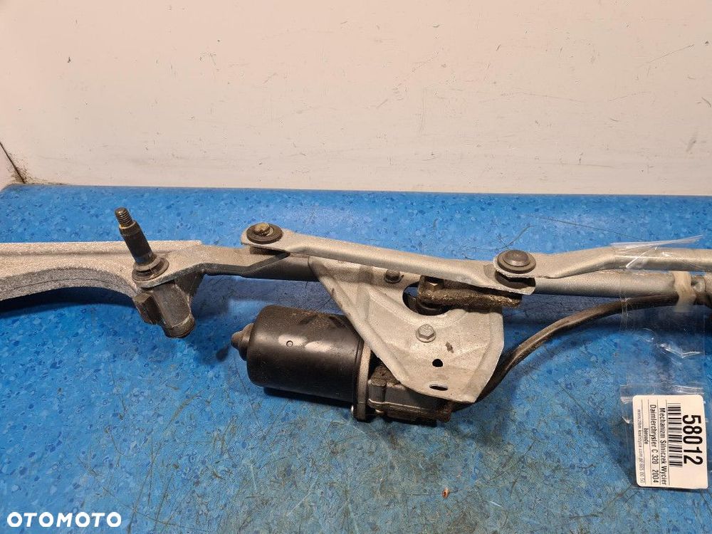 MERCEDES W203 LIFT MECHANIZM SILNICZEK WYCIERACZEK PRZÓD - 2