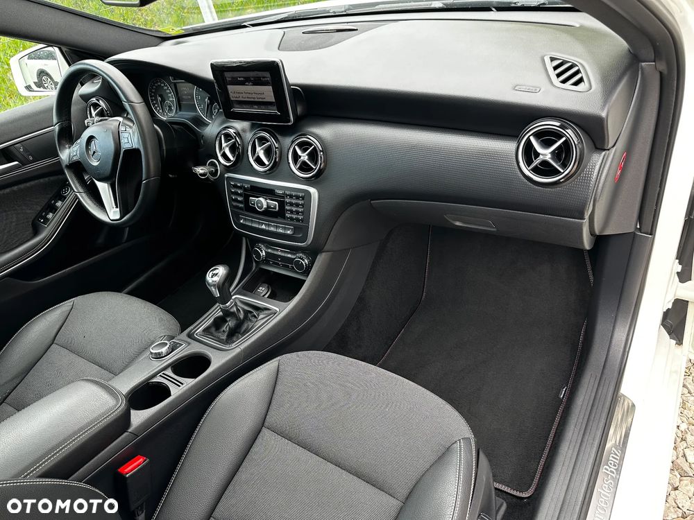 Mercedes-Benz Klasa A 180 (BlueEFFICIENCY) Style - 16