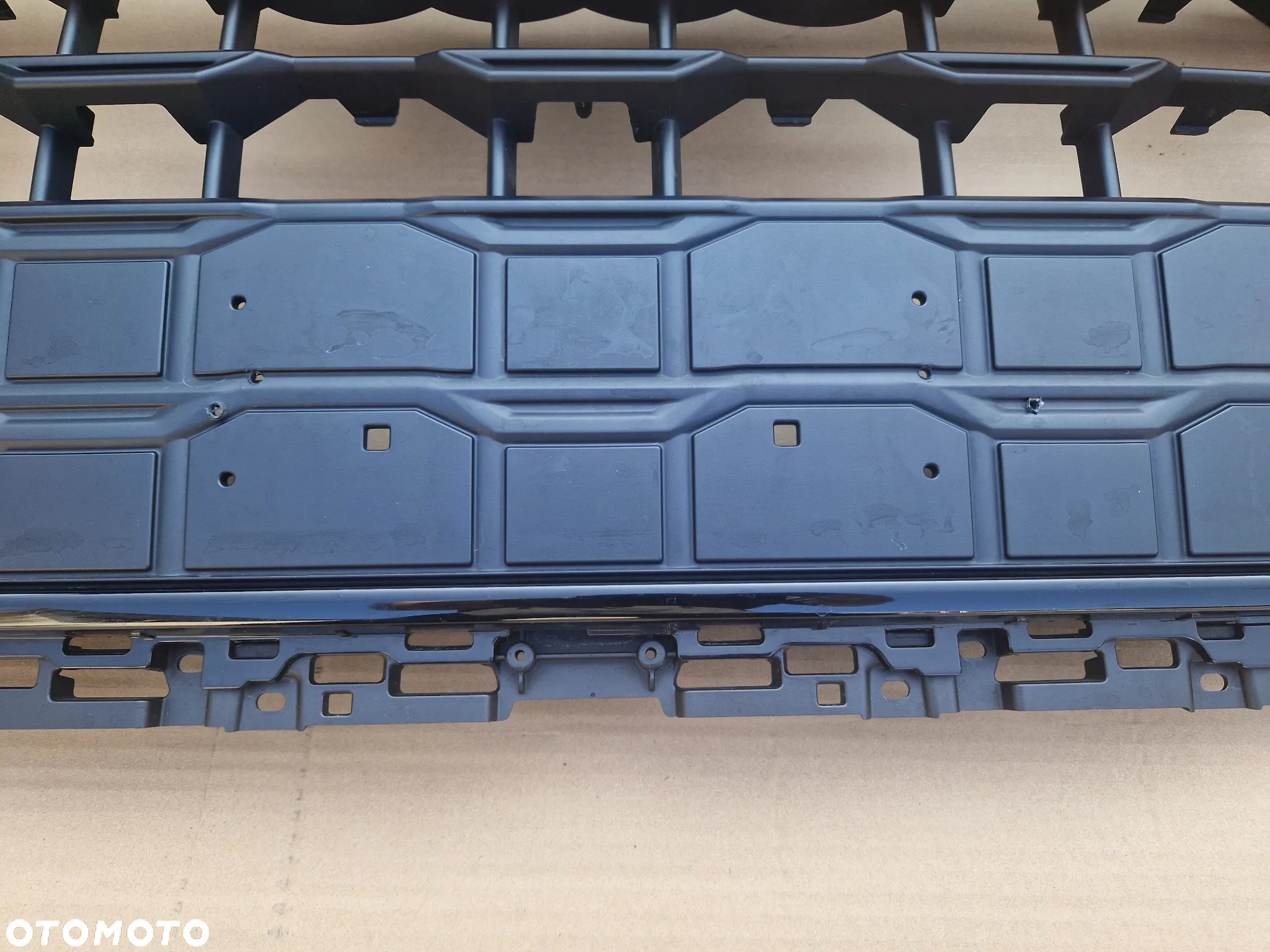 Audi Q2 LIFT atrapa grill 81A853651H - 7