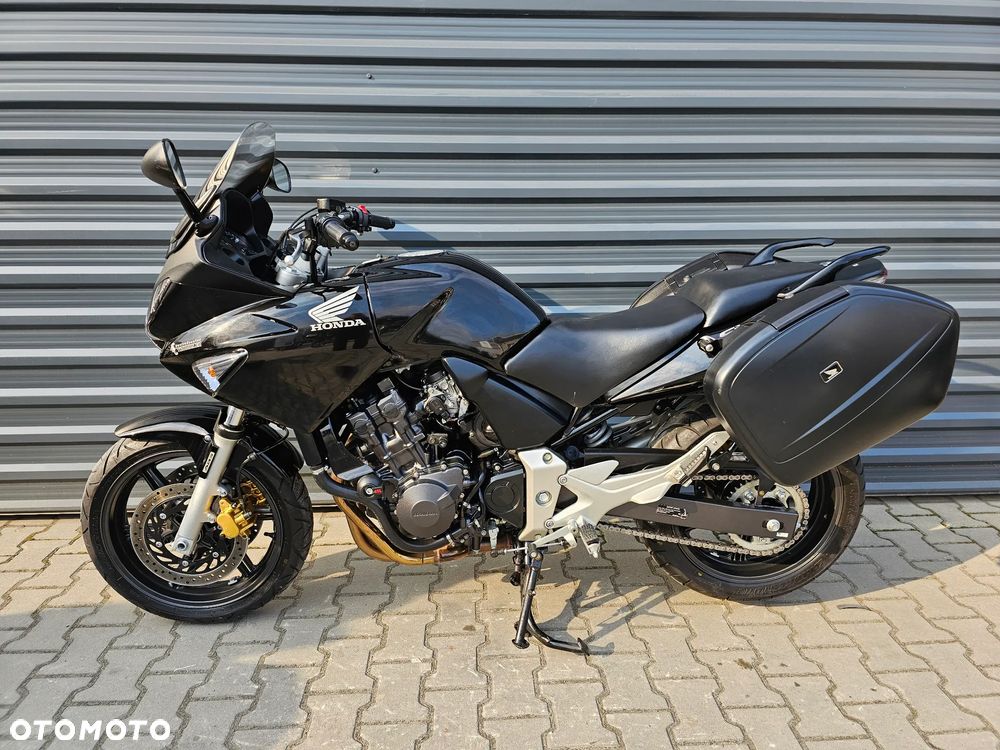 Honda CBF - 4