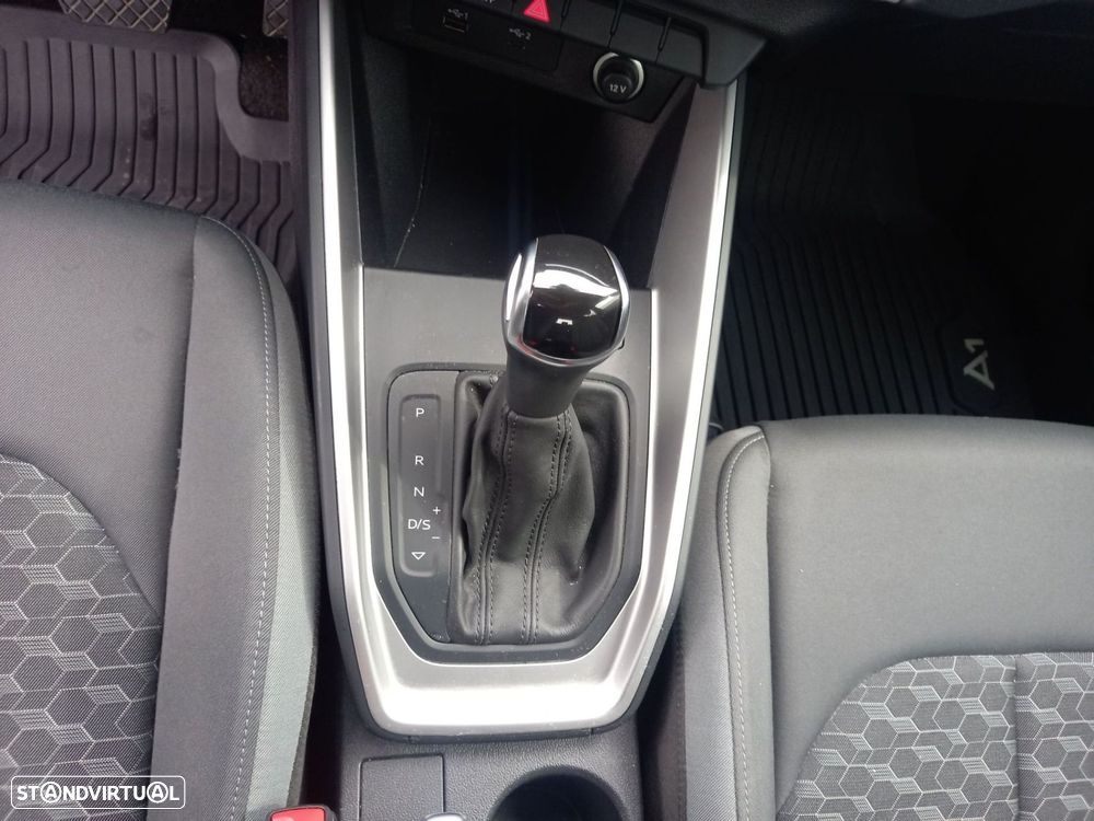 Audi A1 Sportback 25 TFSI Advanced S tronic - 5