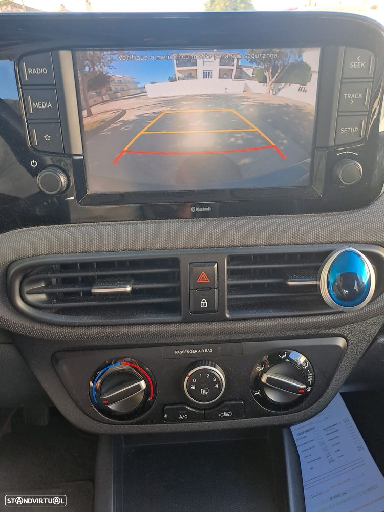 Hyundai i10 - 15
