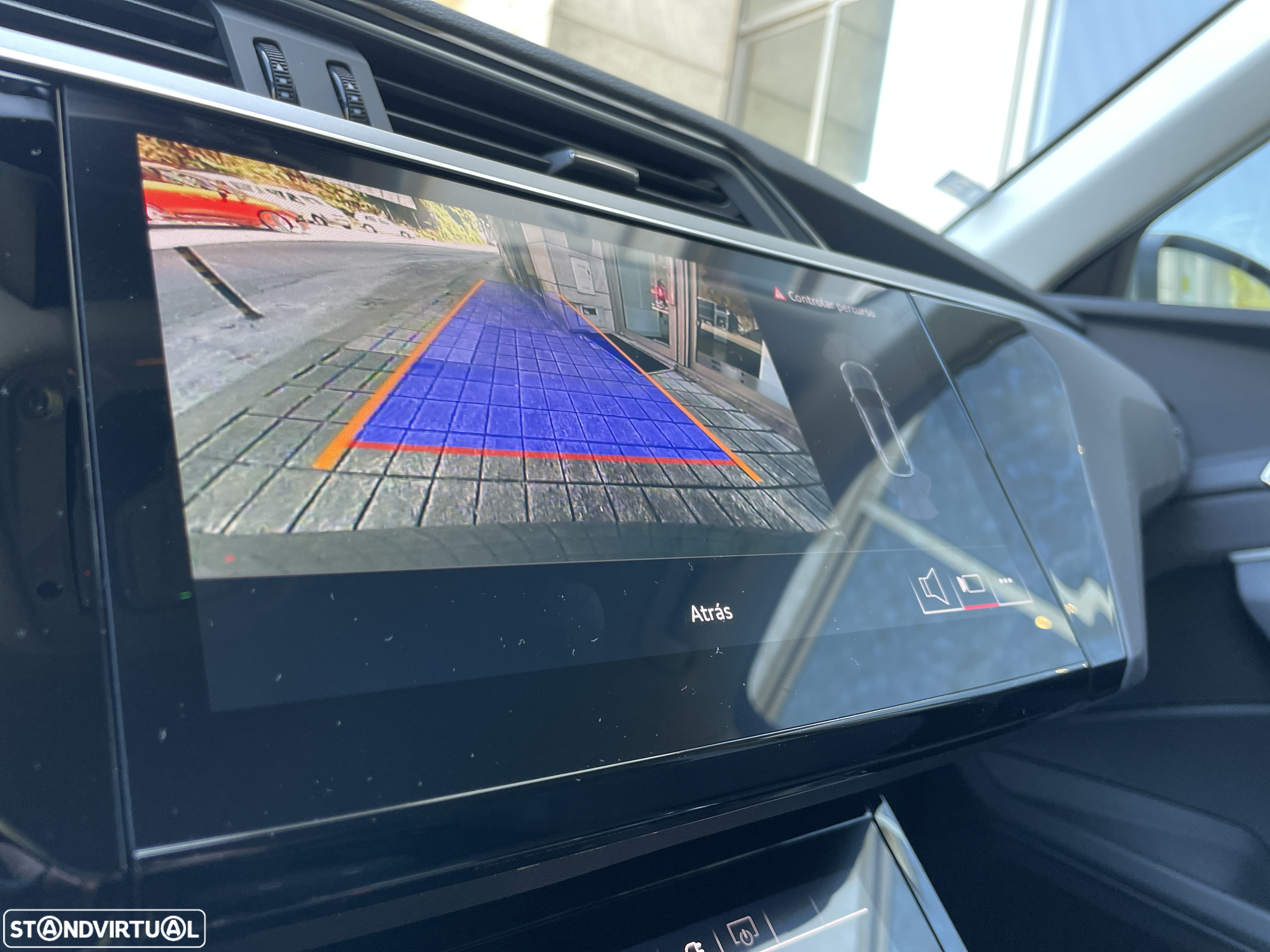 Audi Q8 e-Tron 55 quattro Advanced - 24