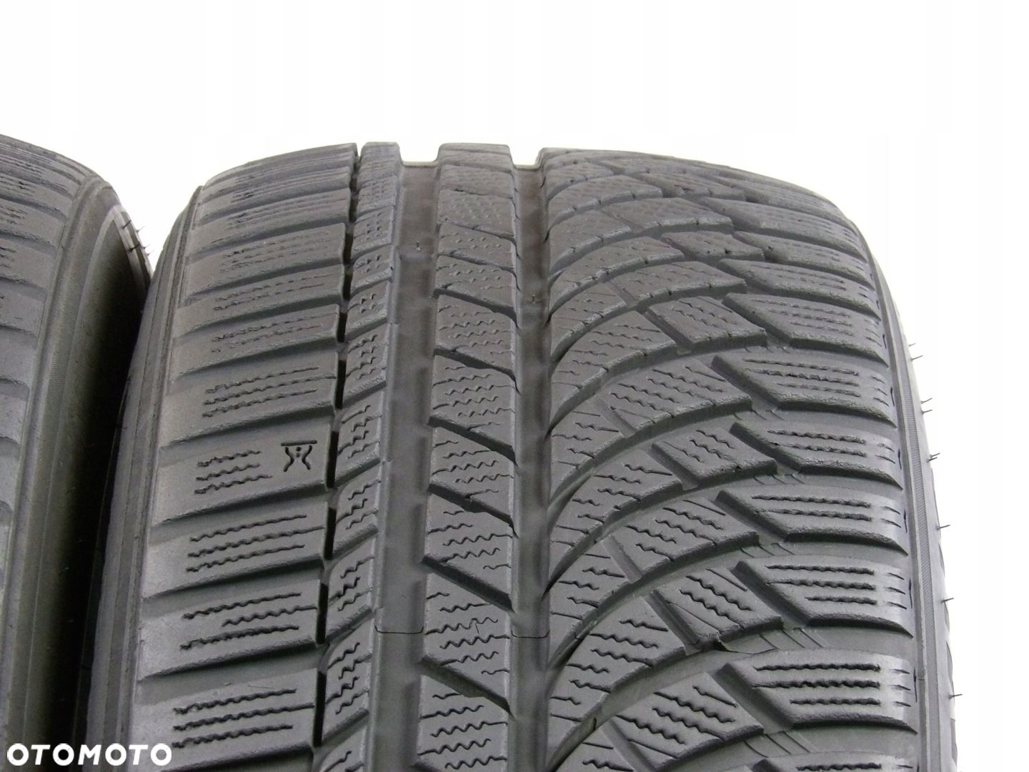 2x opony 245/50R18 KUMHO WINTERCRAFT WP72 - 2