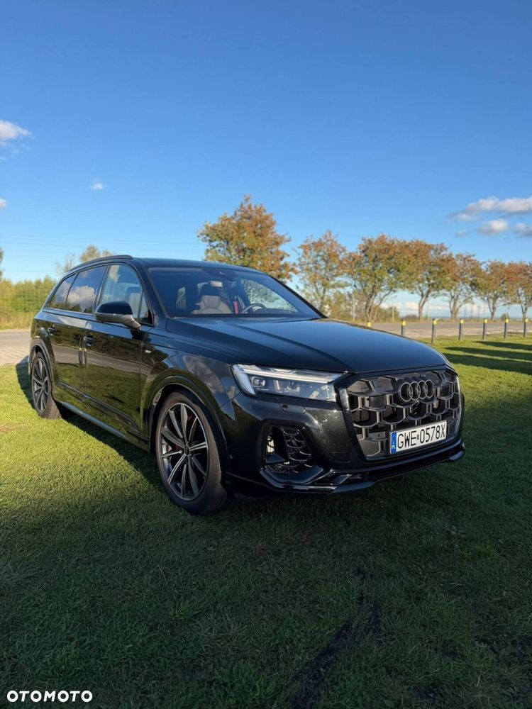 Audi Q7 TFSI e PHEV 360 kW Quattro S Line Tiptr - 4