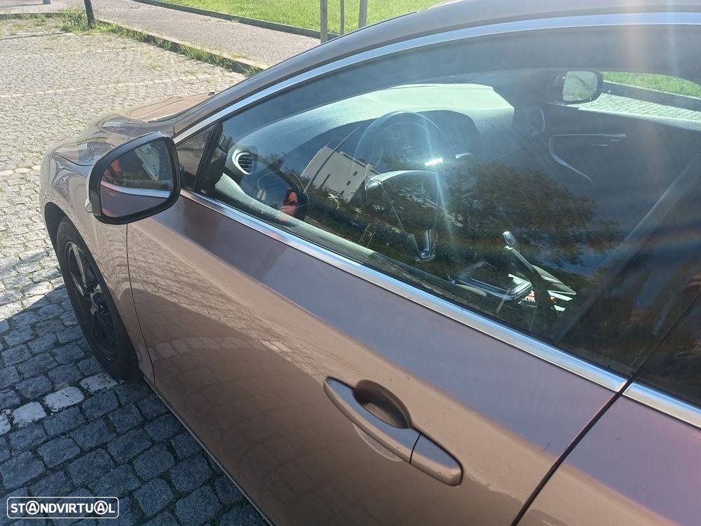Volvo V40 1.6 D2 Momentum - 10
