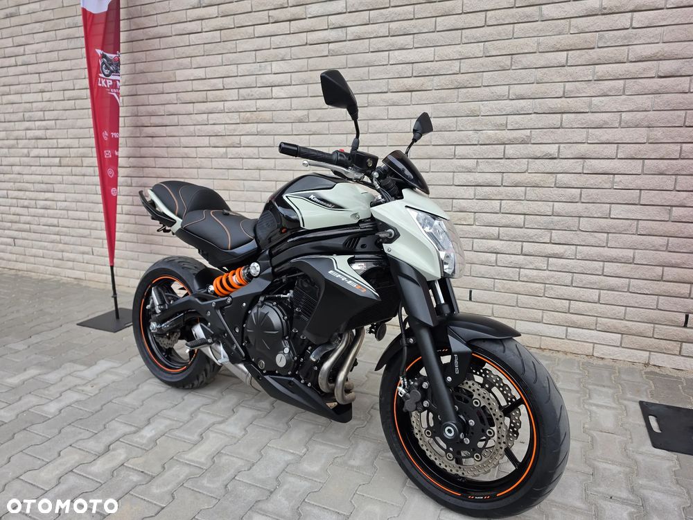 Kawasaki ER - 8
