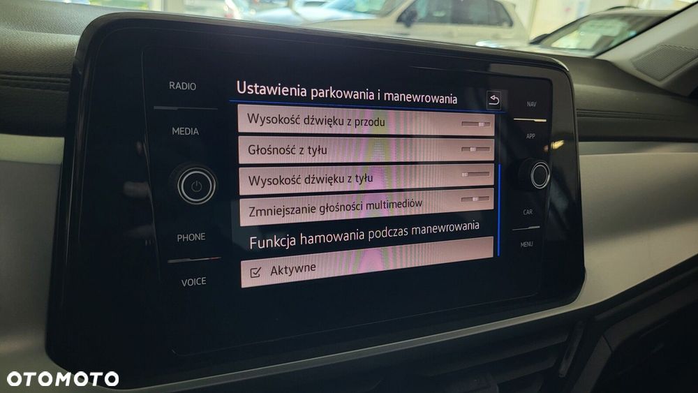 Volkswagen T-Roc - 39