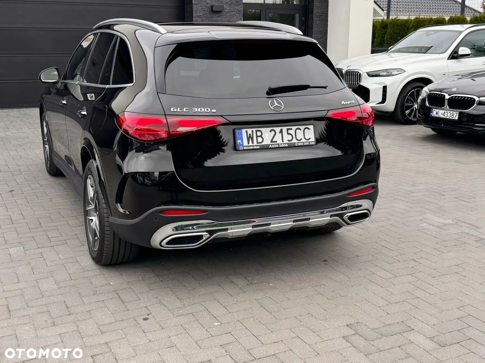 Mercedes-Benz GLC 300 e 4-Matic AMG Line - 29