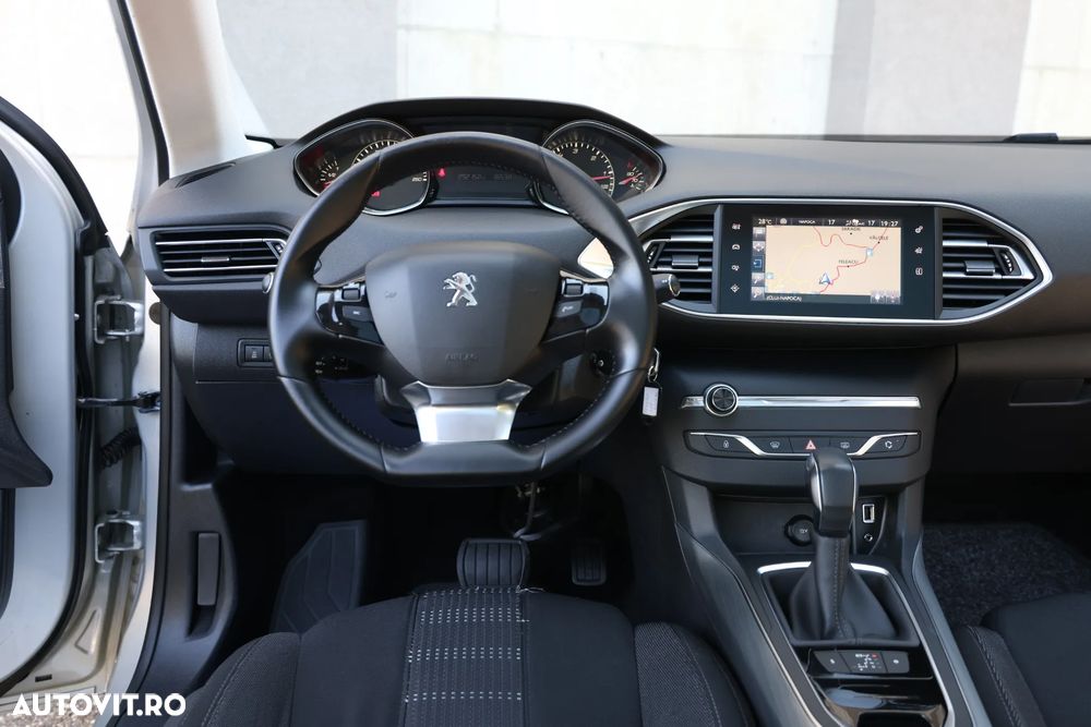 Peugeot 308 e-HDi FAP 115 Stop&Start EGS6 Allure - 6