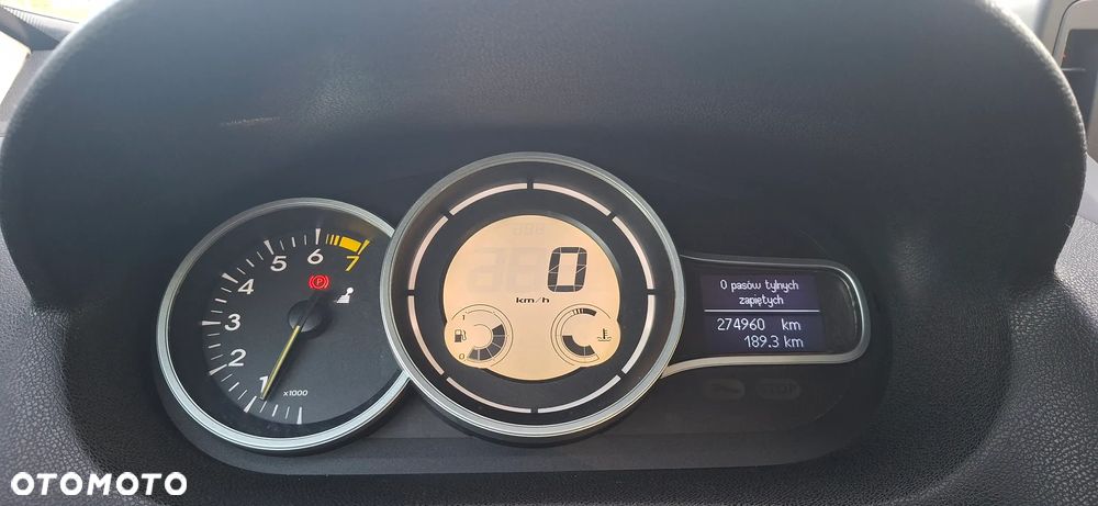 Renault Megane 1.6 16V 110 LIMITED - 13