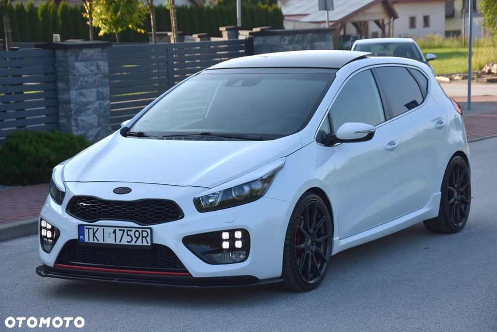 Kia Ceed 1.6 T-GDI GT XL - 1