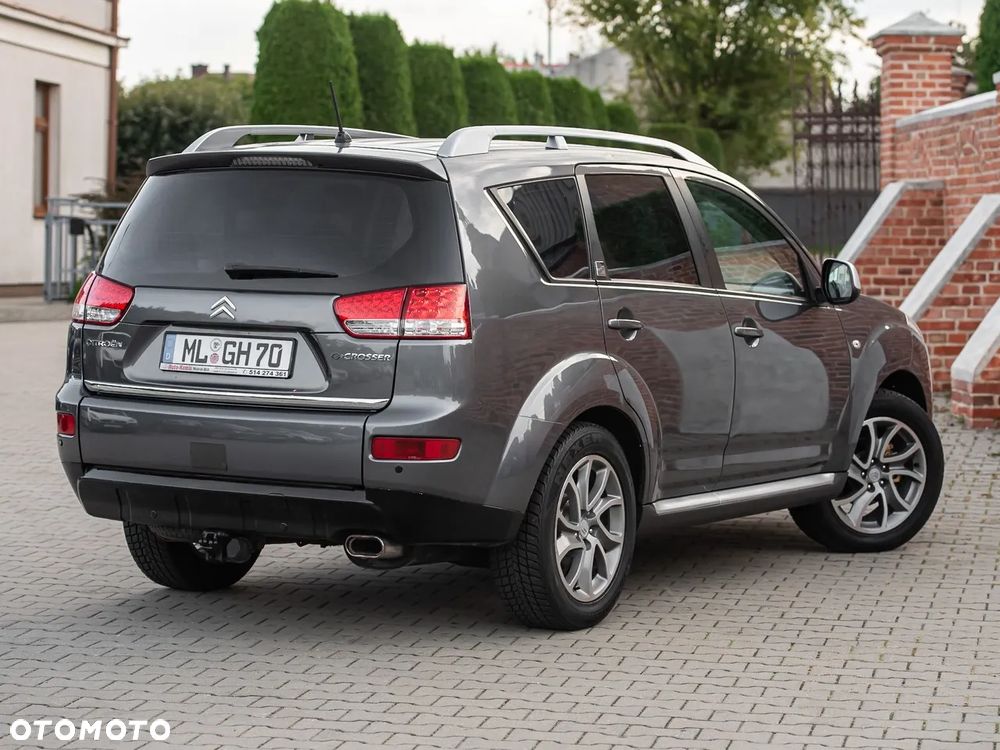 Citroën C-Crosser 2.2 HDi Exclusive - 4