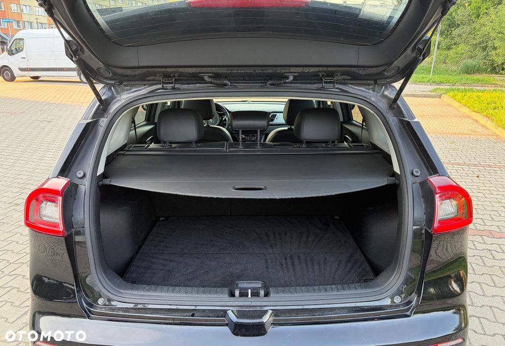 Kia Niro 1.6 GDI Hybrid L Business Line - 10