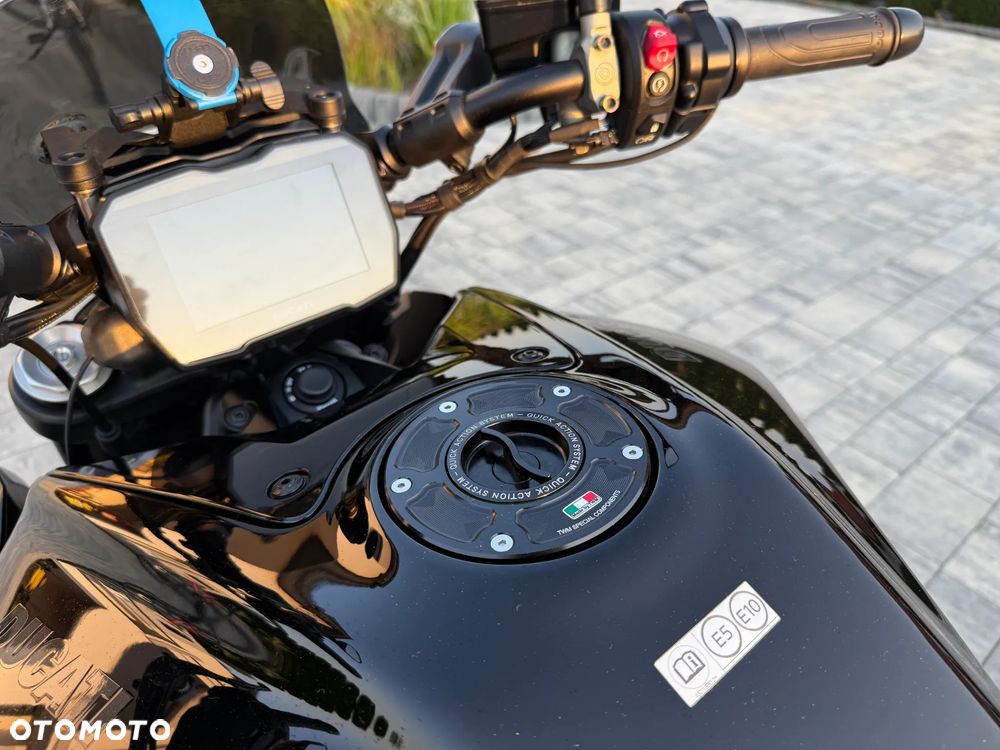 Ducati Diavel - 16