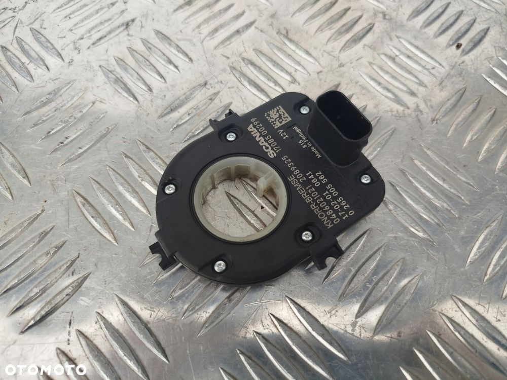 CZUJNIK KĄTA SKRĘTU SCANIA - 3