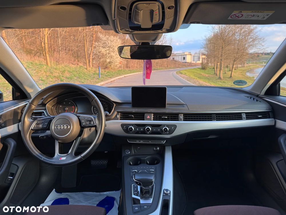 Audi A4 - 8
